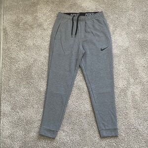 Nike Dri-Fit Heather Gray Joggers Sweatpants Men’s M Medium Excellent Condition